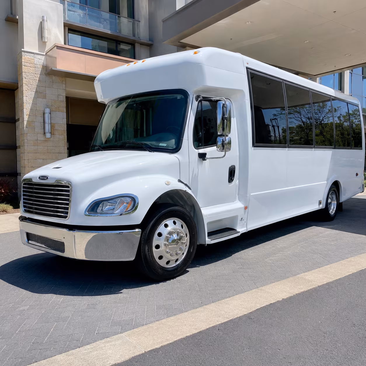 busrentalpontiac com makes comparing minibuses and sprinter vans for prom simple