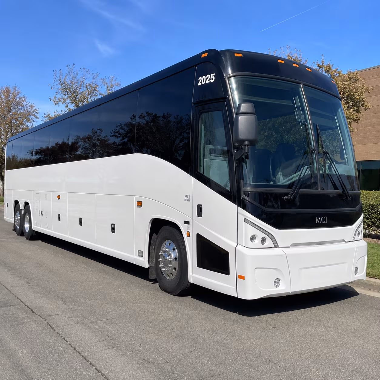 concert amphitheater event buses for pine knob meadow brook and beyond