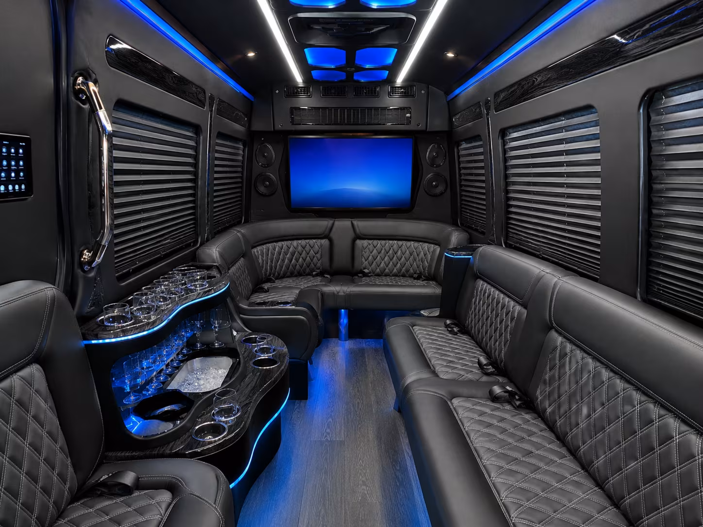 corporate shuttles between pontiac auburn hills and downtown detroit