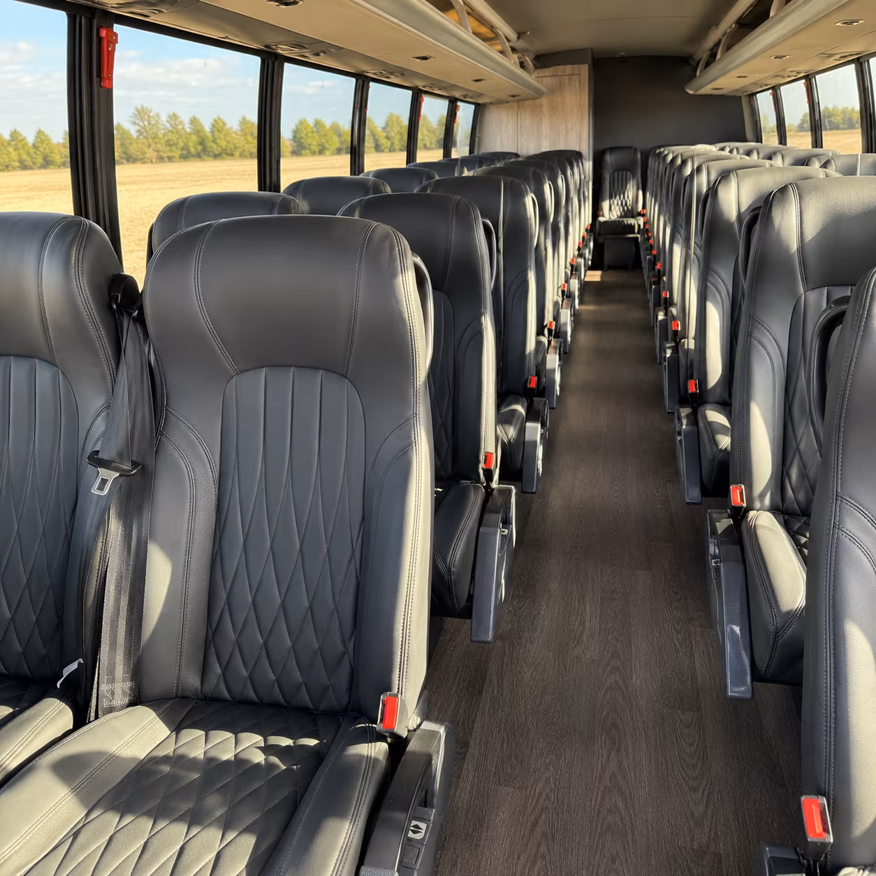 minibuses and motorcoaches to the henry ford museum and greenfield village