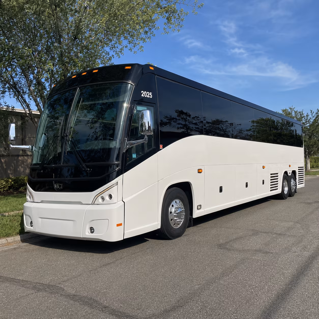 sunday service shuttles for pontiac congregations with limited parking